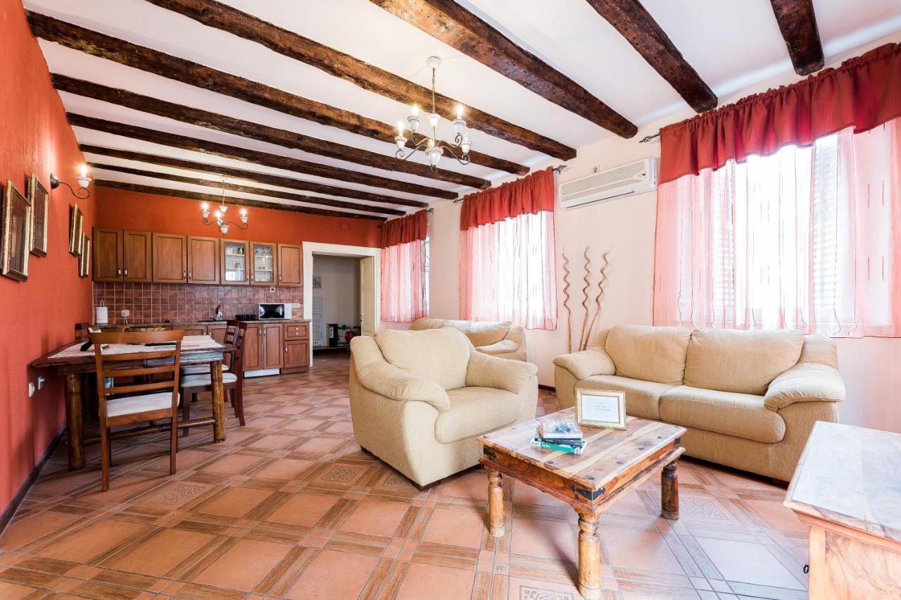 Apartments Leo Kotor Extérieur photo