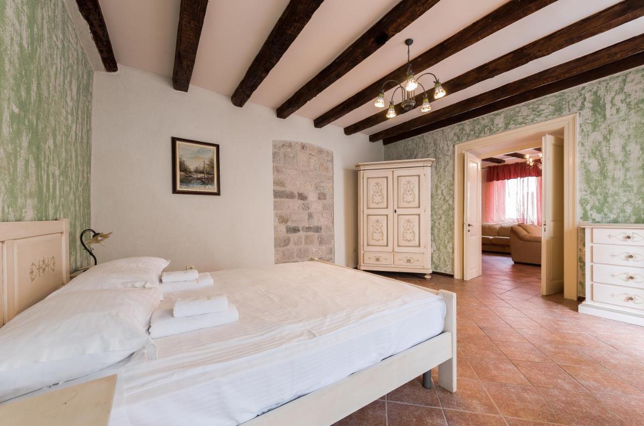 Apartments Leo Kotor Extérieur photo