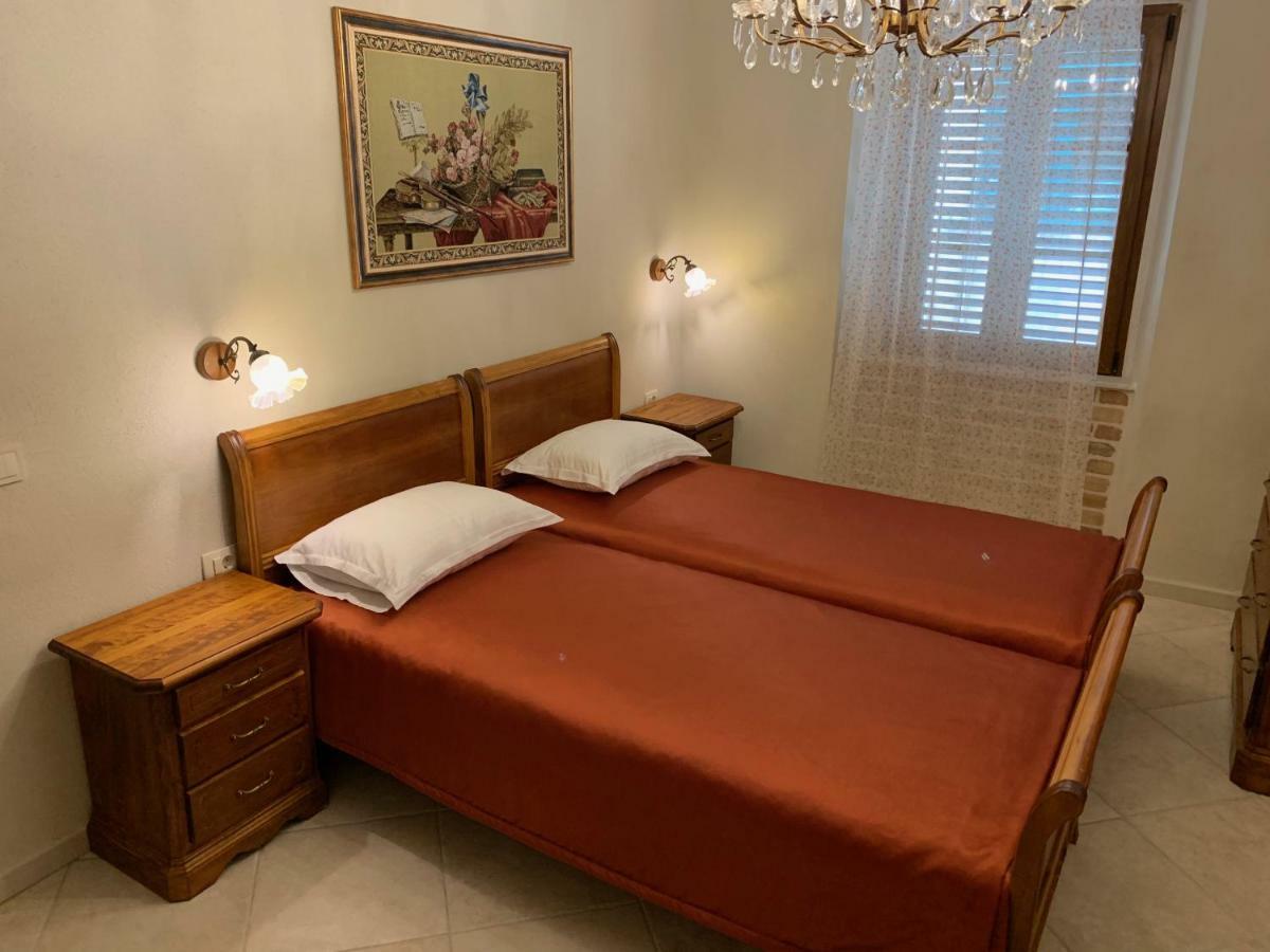 Apartments Leo Kotor Extérieur photo
